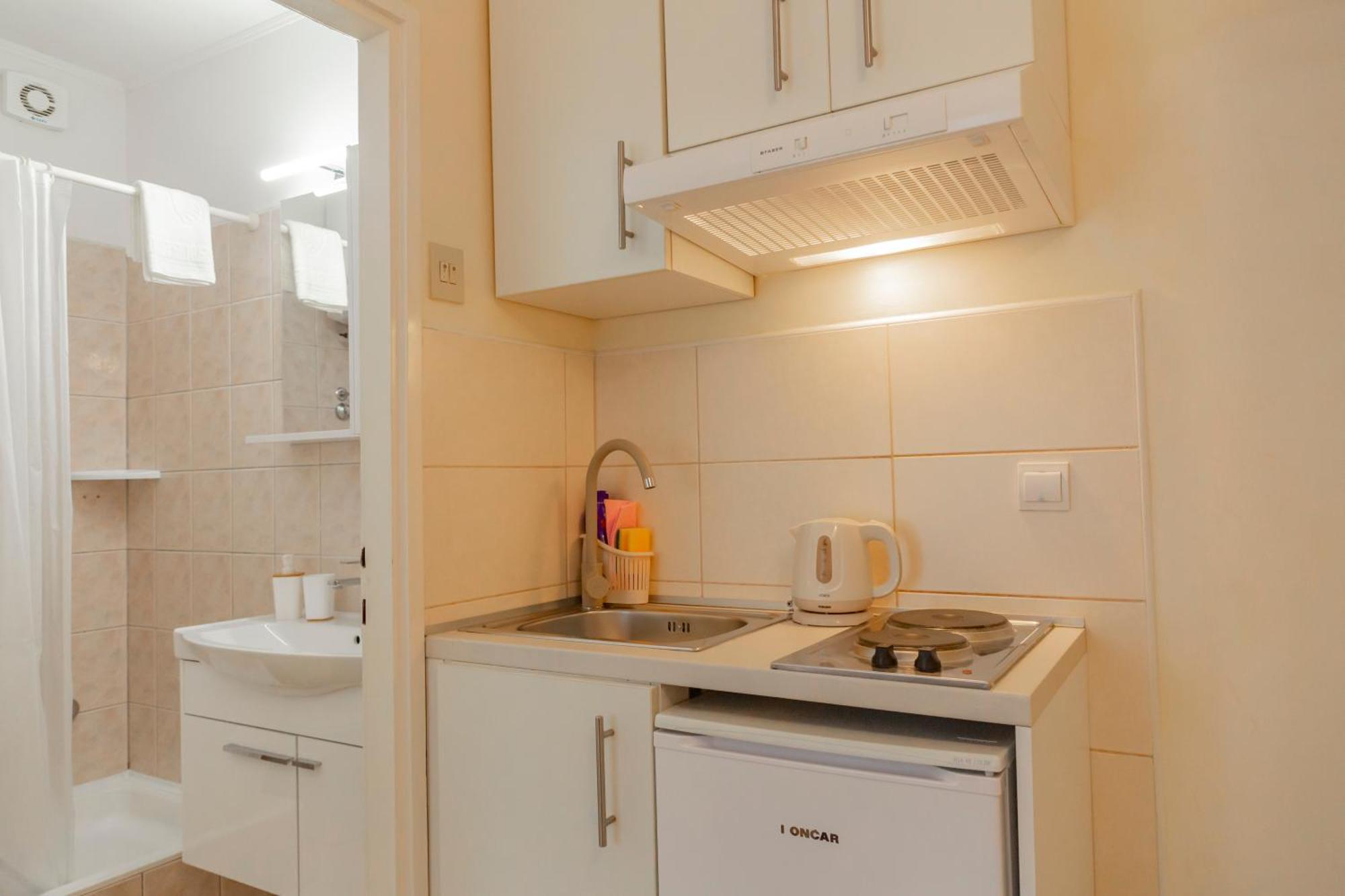 Baska Voda Apartments - Steps From The Beach, Free Parking, Central Location Exterior foto